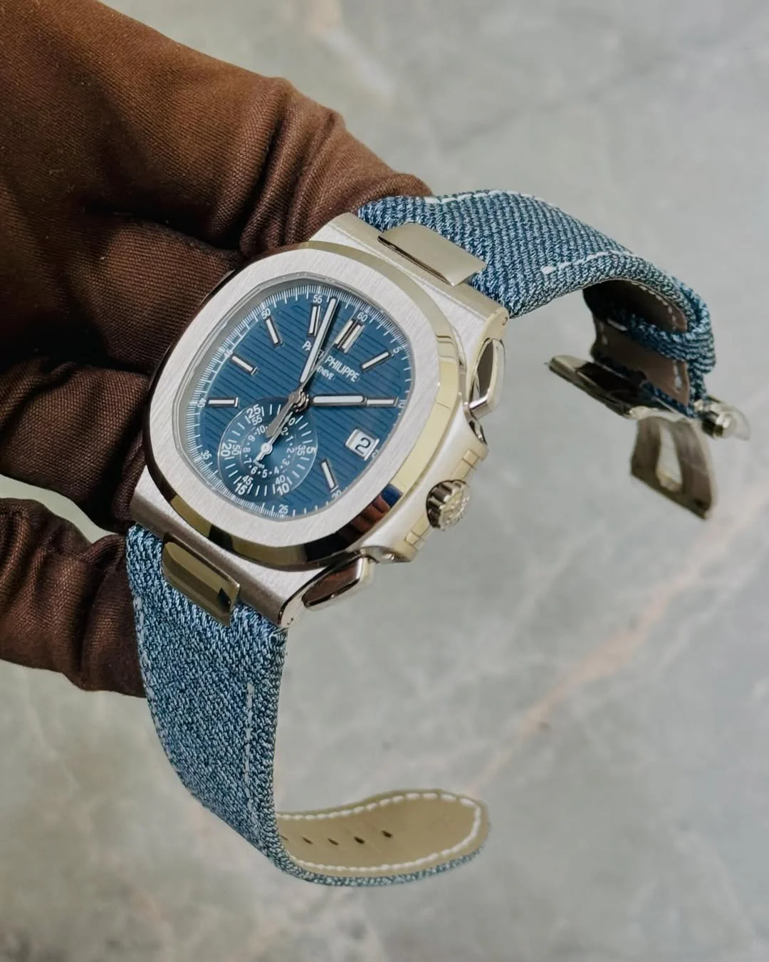 Patek Philippe Nautilus Master Grade 5980 Flyback Chronograph Blue Gray Dial - Image 5